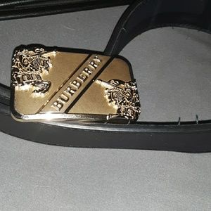Burberry belt and